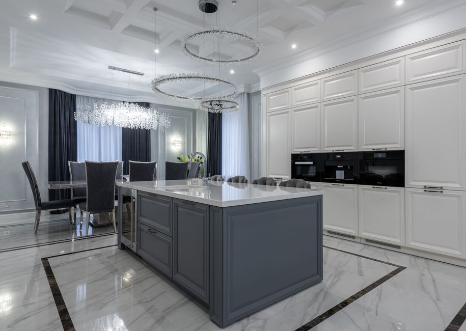 9 Affordable Statement Chandeliers That Look High-End for Dining Rooms