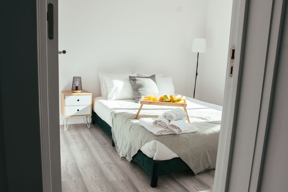 Rental Bathroom Update: Smart Upgrades That Won’t Cost Your Deposit